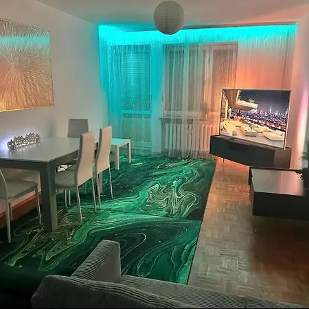 Junglespa Z Prywatnym Jacuzzi Centrum Samodzielne Zameldowanie I Bezplatny Parking Διαμέρισμα