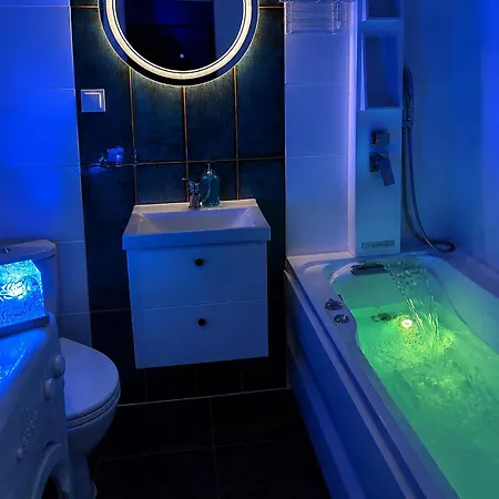 Junglespa Z Prywatnym Jacuzzi Centrum Samodzielne Zameldowanie I Bezplatny Parking 아파트 브로츠와프